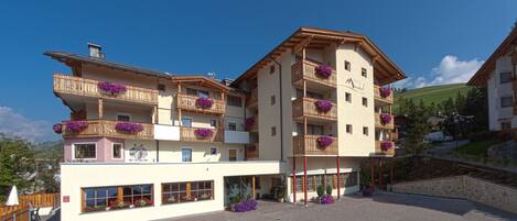 Majoituspaikan julkisivu