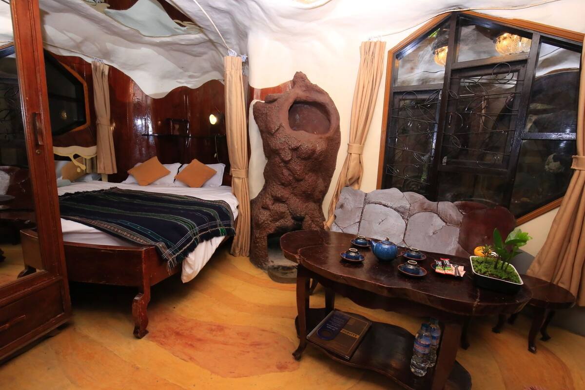 Termite | 1 bedroom, WiFi (free), individually decorated, individually furnished