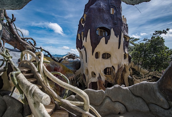 Garden - Crazy House (Da Lat)