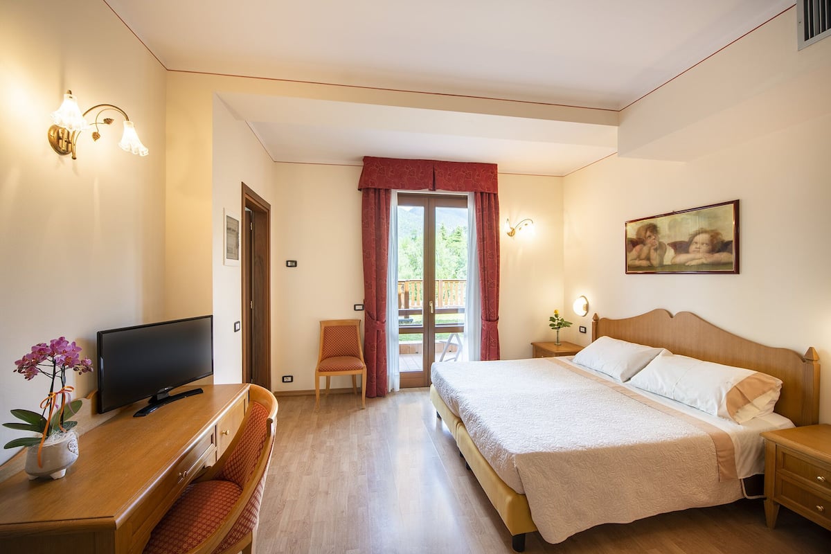 Superior Room, Mountain View | Peti besi dalam bilik, Wi-fi percuma, cadar katil