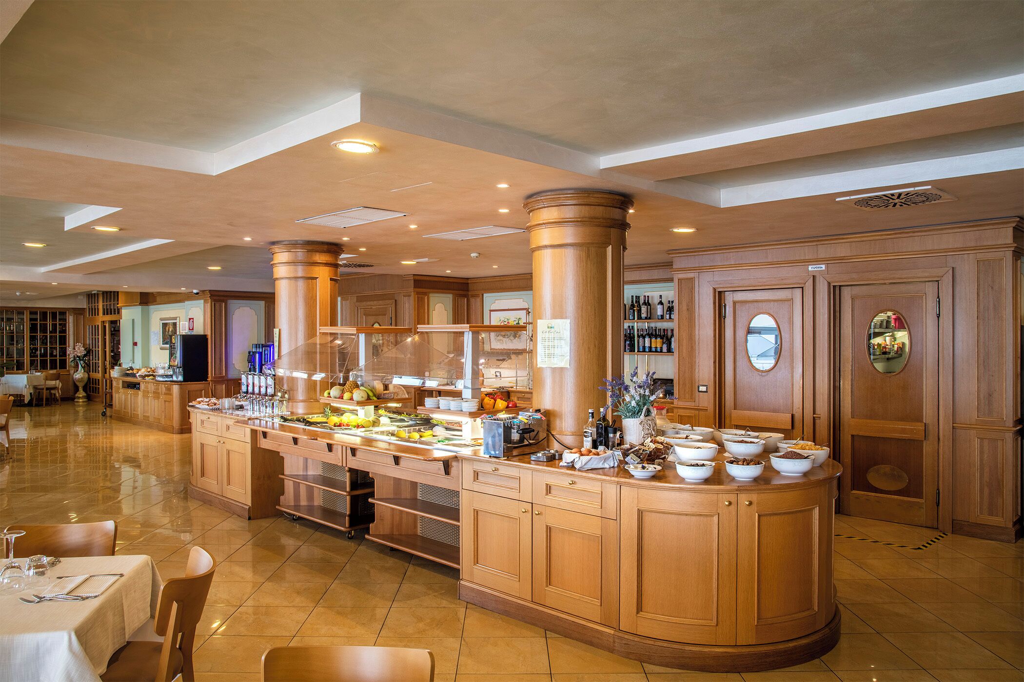 free daily continental breakfast