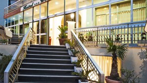 Property entrance - Hotel Welcome (San Benedetto del Tronto)