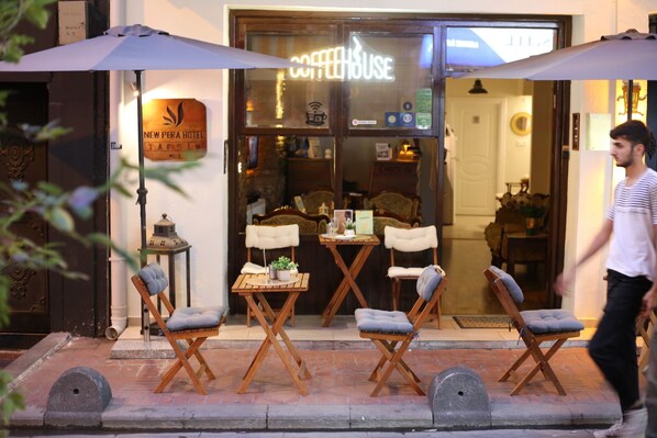 Exterior - New Pera (Istanbul)