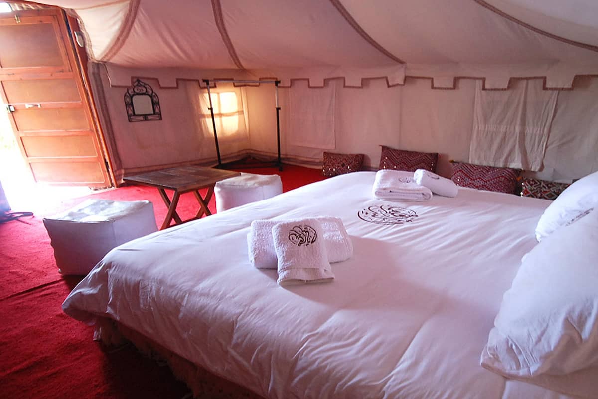 Tent, 1 Bedroom, Non Smoking, Garden View | Katil bayi/kot (percuma), Wi-fi percuma