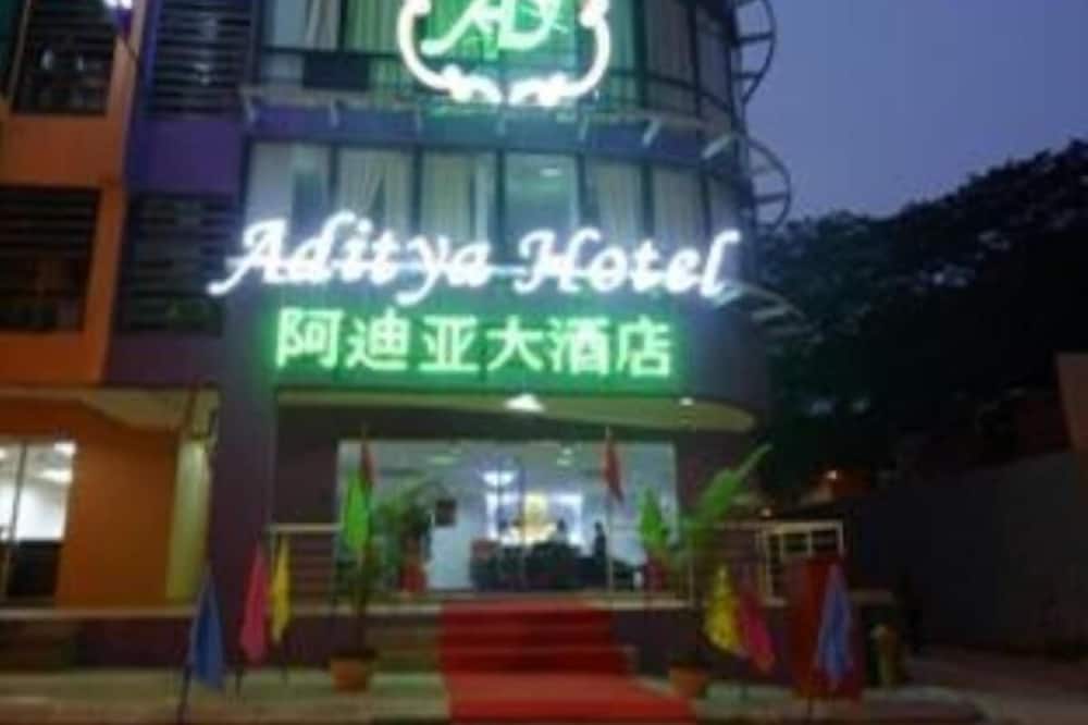 Aditya Hotel