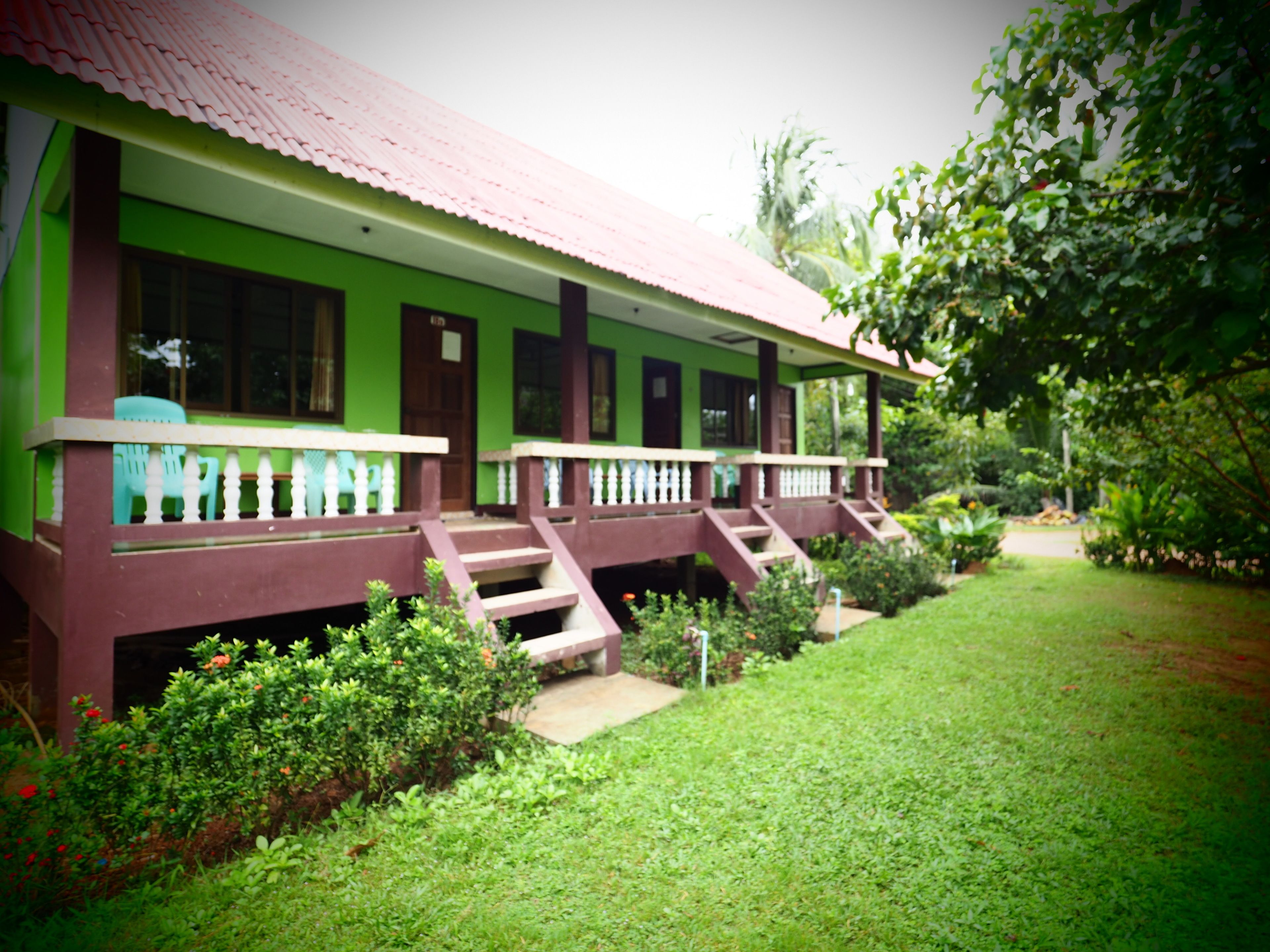 Standard Fan Room | Desk, soundproofing, free WiFi