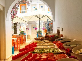 Frokostbuffé er inkludert hver dag