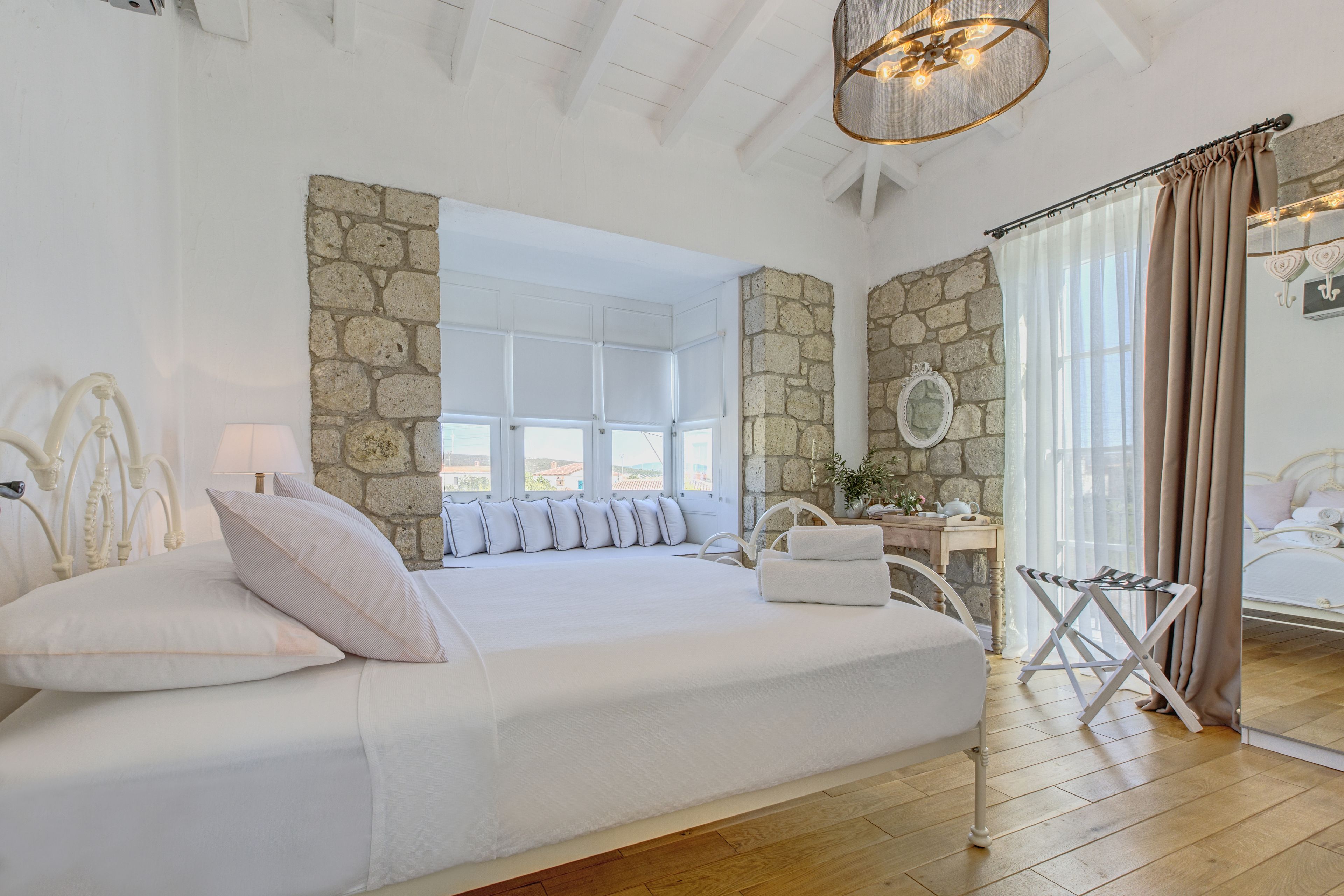 Superior Double or Twin Room | Premium bedding, minibar, in-room safe, soundproofing