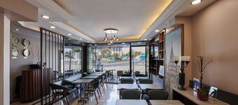 Pera Life Premium Hotel