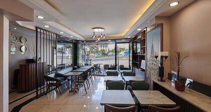 Pera Life Premium Hotel