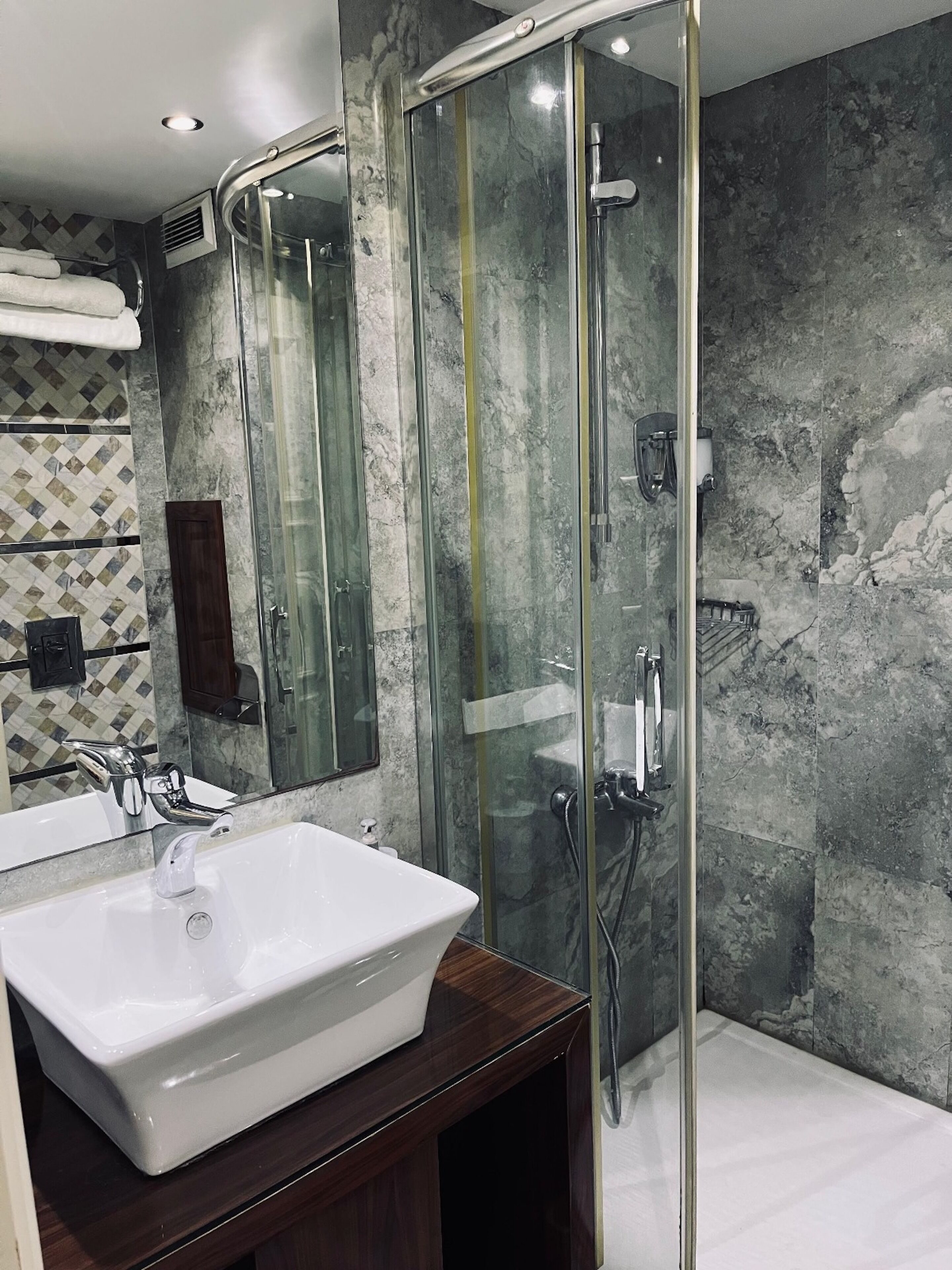 Photo - Sahra Airport Hotel