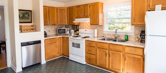 Bayview Pines Country Inn