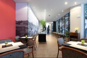 Se sirven desayunos, comidas, cenas y cocina brasileña 