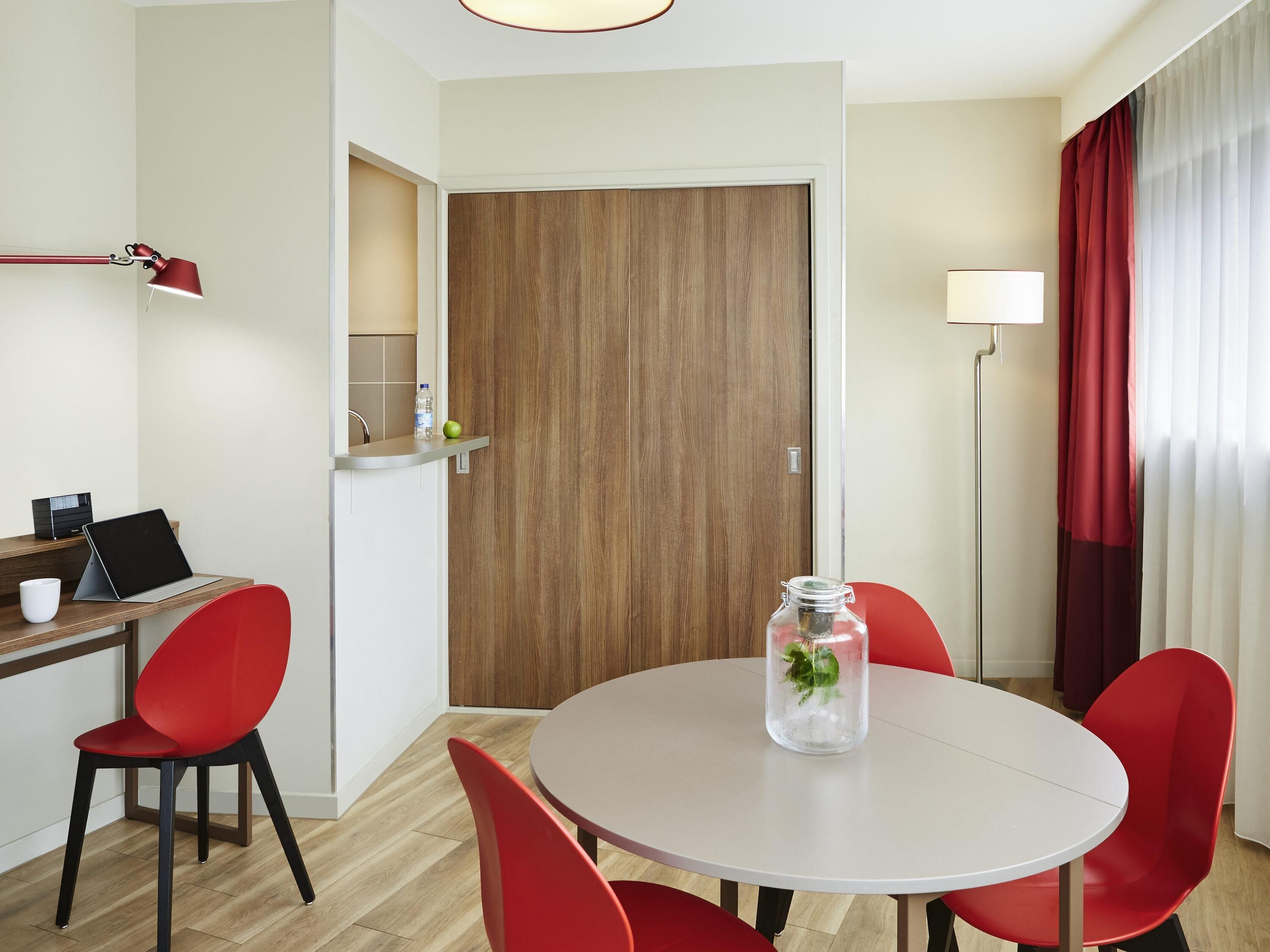 In-room safe, desk, soundproofing, iron/ironing board