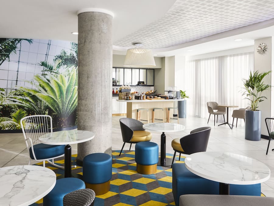 Desayuno para llevar diario (GBP 16.50 por persona)