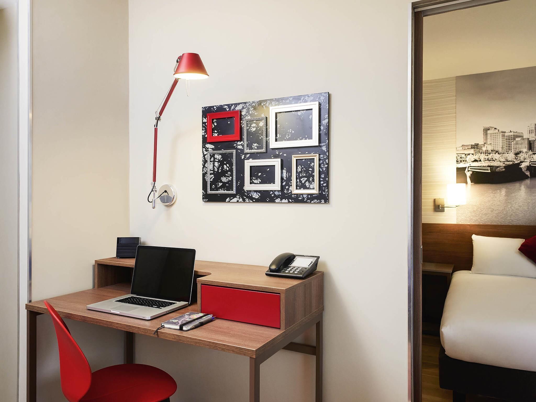 Appartement classique, 1 chambre | Literie de qualité, coffre-fort, bureau, système d’insonorisation