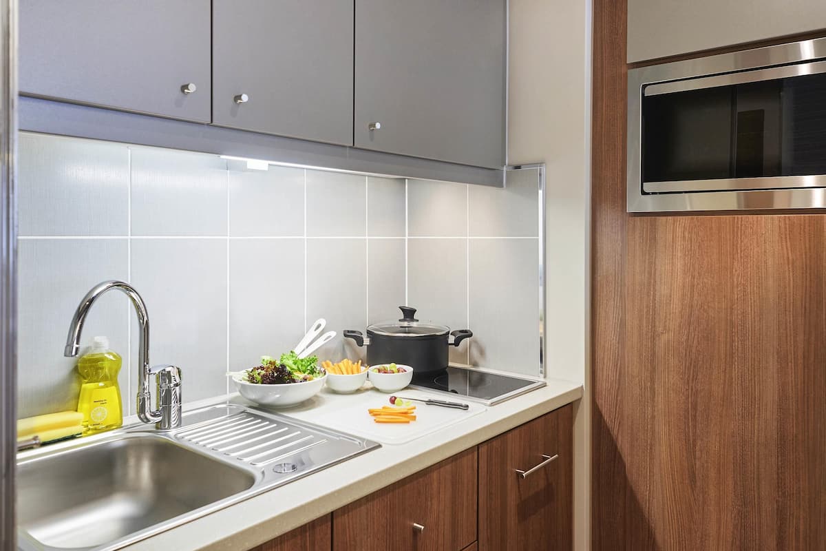 In-room safe, desk, soundproofing, iron/ironing board