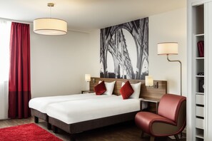 Studio, 2 Single Beds