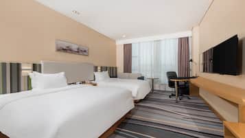 Premium bedding, in-room safe, desk, soundproofing