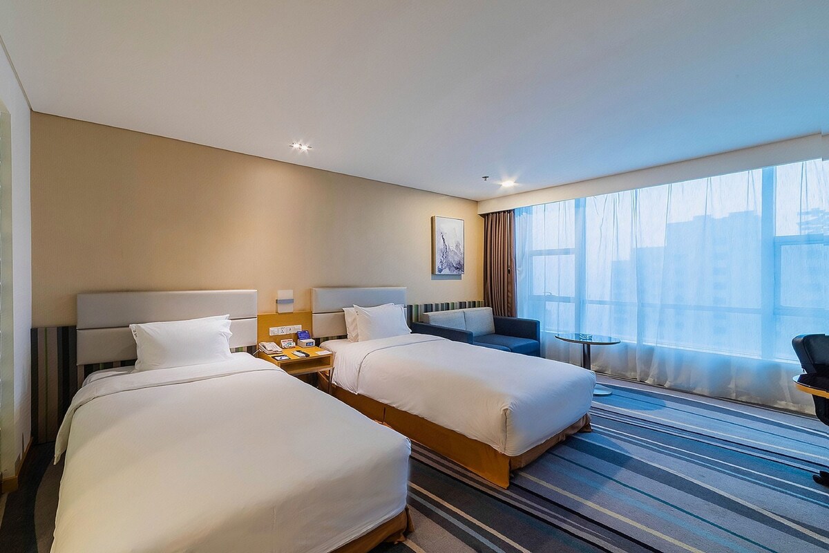Phòng Tiêu chuẩn, 2 giường đơn | Bộ đồ giường cao cấp, két bảo mật tại phòng, bàn, phòng cách âm 