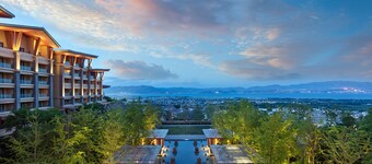 Hilton Dali Resort & Spa