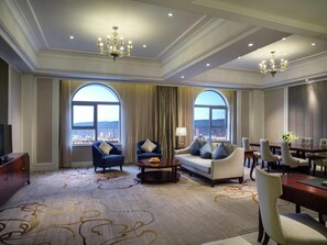 Svit Premium - 1 kingsize-sÀng - tillgÄng till Club Lounge (Prestige) | SÀngtillbehör av högsta kvalitet och minibar