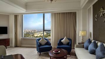 Premium bedding, minibar, in-room safe, desk