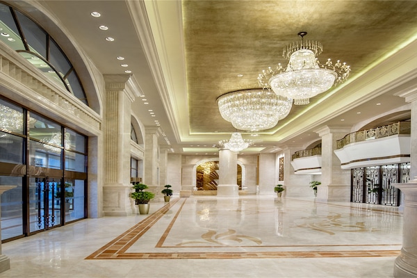 Luxury Room, 2 Twin Beds, City View | Premium bedding, minibar, in-room safe, desk