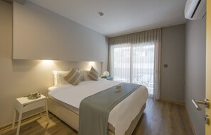 1 bedroom, in-room safe, laptop workspace, soundproofing - Trend Suites (Konyaalti)