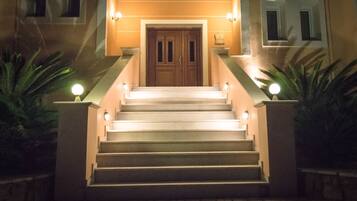 ์๋ฐ ์์ค ์ ๋ฉด - ์ ๋
/๋ฐค