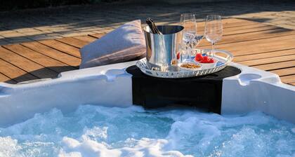 Villa Gaudia, Luxury Villa with pool, A-C
