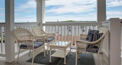 Cape Cod Harbor House Inn