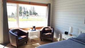 Standard Room, 1 Queen Bed, Ocean View (Motel)