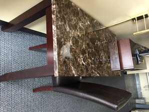 Business Room, 1 King Bed, Smoking | Desk, iron/ironing board, rollaway beds, free WiFi