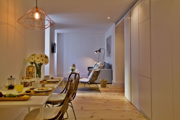 1 Schlafzimmer, Daunenbettdecken, Bügeleisen/Bügelbrett