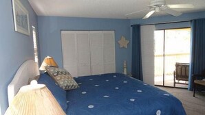 2 bedrooms, WiFi (free), bed sheets - Seacrest II Condominium by Island Vacation Properties (Holmes Beach)