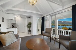 One Bedroom | Living area | 42-inch TV with satellite channels, Netflix