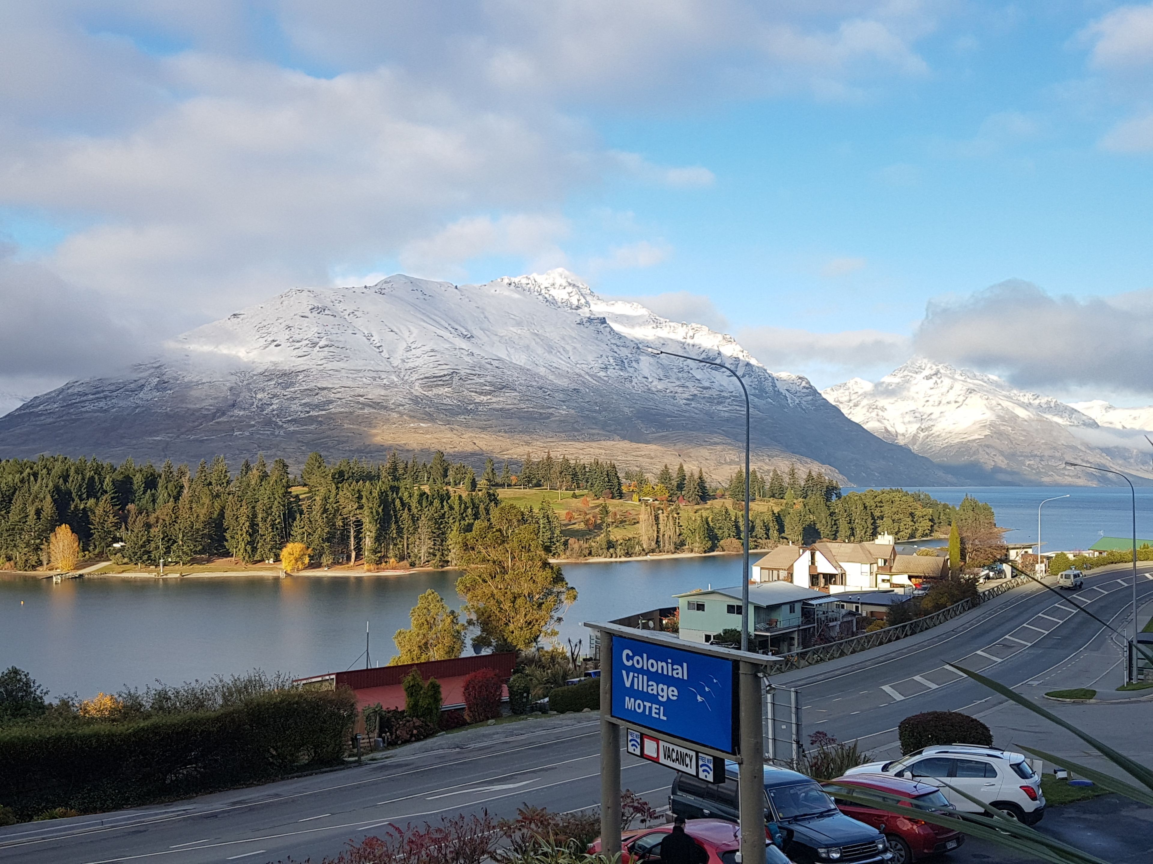 Photo - Lakeview Colonial Motel