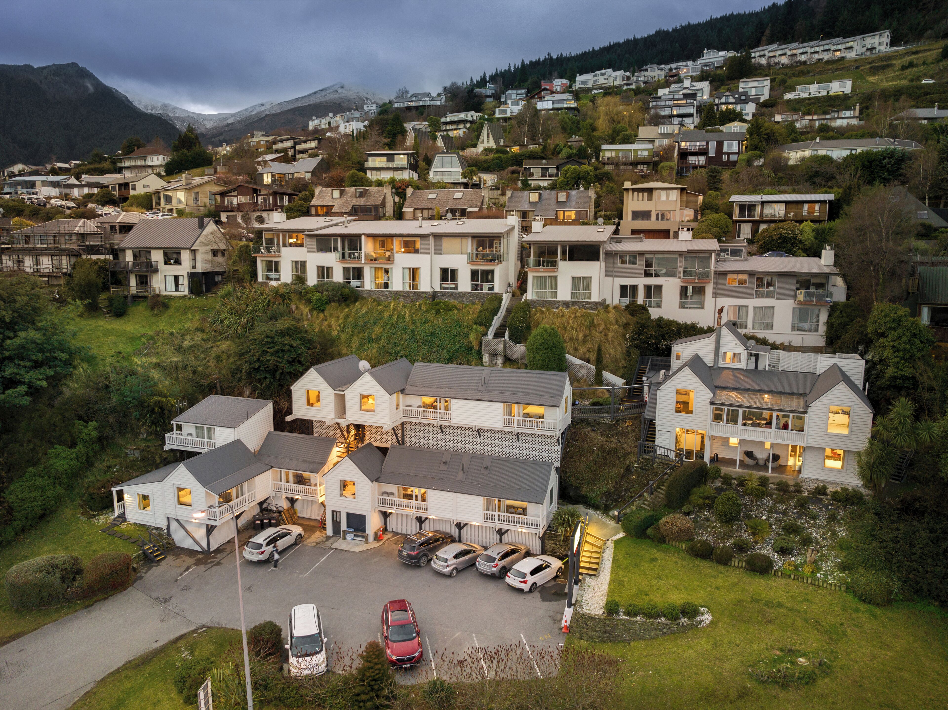 Photo - Lakeview Colonial Motel