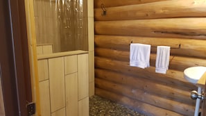 Cabin, Multiple Beds, Mountain View | Bathroom