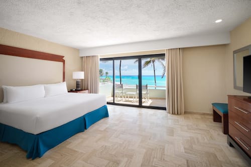 Family Villa All Inclusive | 3 bedrooms, in-room safe, blackout curtains, iron/ironing board