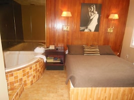 Desk, WiFi (free), bed sheets
