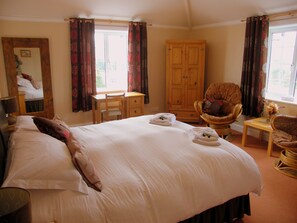 Superior Double Room | Iron/ironing board, free WiFi