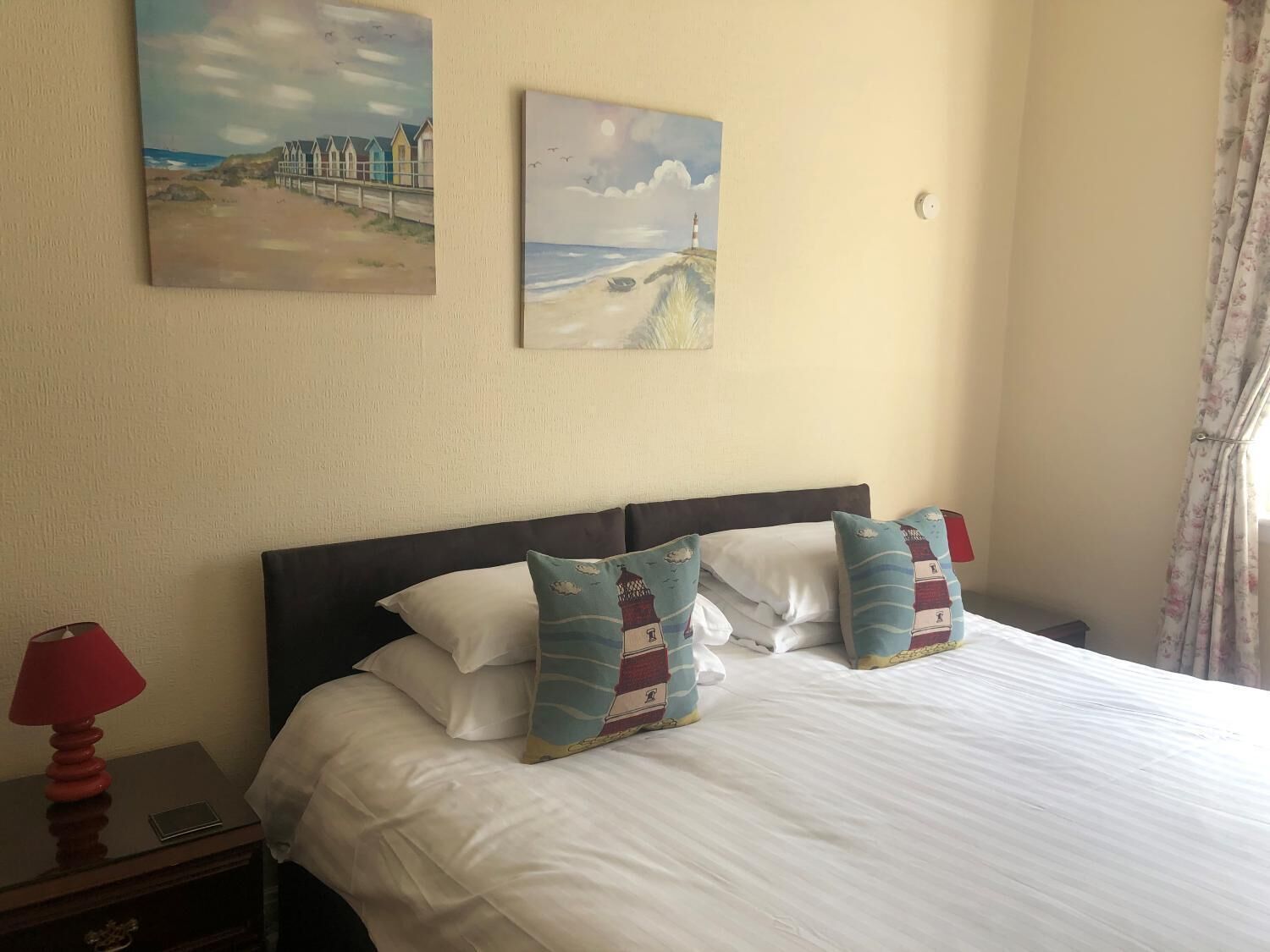 standard double room | free cots/infant beds, free wifi, bed sheets