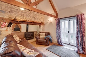 Luxury Cottage, 2 Bedrooms | Living area