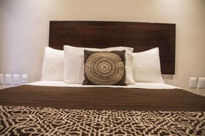 Soundproofing, free WiFi, bed sheets - Hotel Mayis (Oaxaca)
