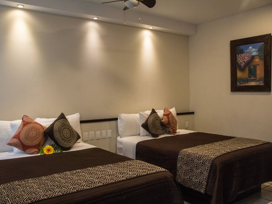 Habitacions insonoritzades, wifi gratuïta i roba de llit