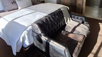 Premium bedding, down duvets, pillow-top beds, iron/ironing board