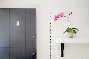 Superior Room, 1 King Bed | Room amenity - The Vagabond's House (Carmel)