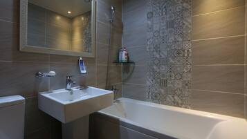 Traditional Room (Ondol) | Bathroom | Hair dryer, bathrobes, slippers, towels